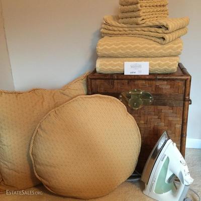 LOT 33 - Linens and chest