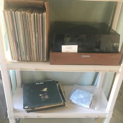 Lot 79 - Realistic turntable & records