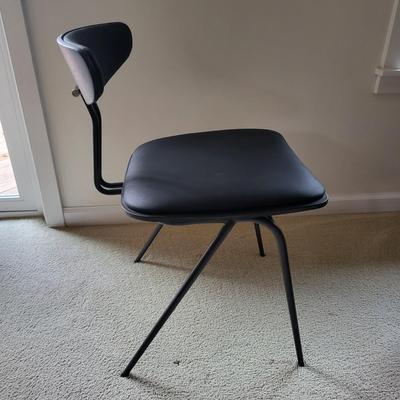 Nuevo Giada Black Leather Dining Or Lobby Chair $250+ Value (#1)