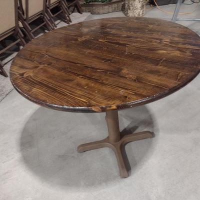 Wood Finish Round Table