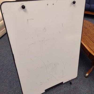 Dry Erase Board on Aluminum Tripod