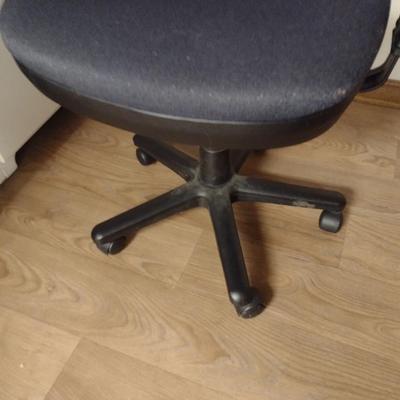 Upholstered Seat and Back Office Chair