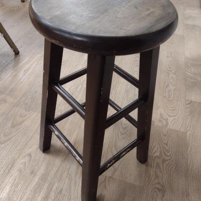 Solid Wood Dark Stain Sitting Stool