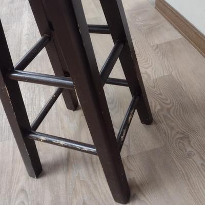 Solid Wood Dark Stain Sitting Stool
