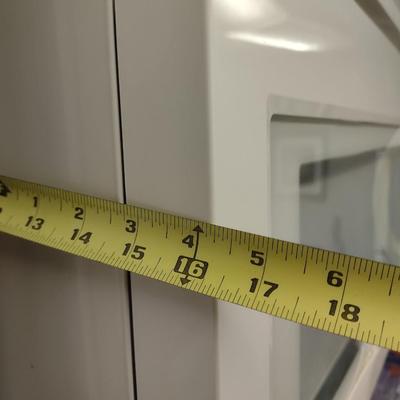 Undercabinet Microwave Oven