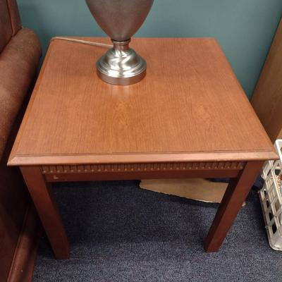 Pair of Wood Finish End Tables (No Contents)