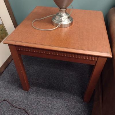 Pair of Wood Finish End Tables (No Contents)