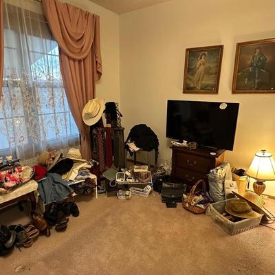 Lot 4: Magnavox TV, Clothing and more