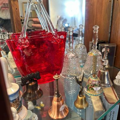 Lot 7: Curio cabinet, Collectibles and More
