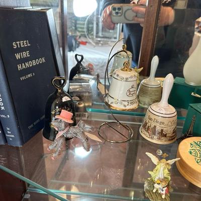 Lot 7: Curio cabinet, Collectibles and More