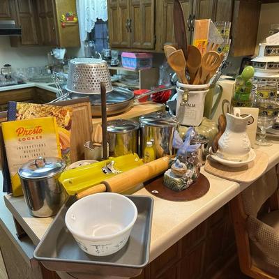 Lot 8: Mikasa Dishes, Kitchen Selection & More