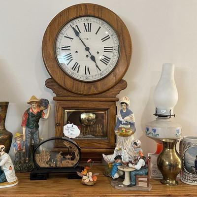 Lot 10: Book Shelves, Books & More
