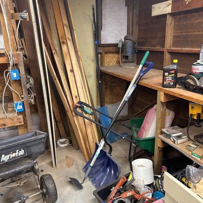Lot 25: Shed Selection