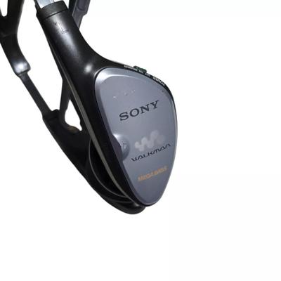 SONY SRF-H4 Walkman AM/FM Stereo Headphone Radio MEGA BASS Tested Working