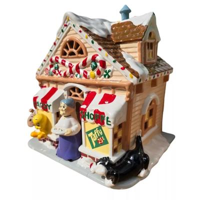 Vintage Looney Tunes Village Lighted Candy Shop Warner Brothers Studio 1997