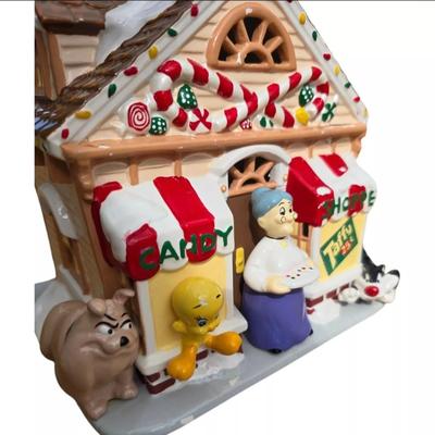 Vintage Looney Tunes Village Lighted Candy Shop Warner Brothers Studio 1997