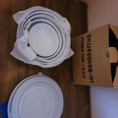 Cool unused 5 piece stacking flower metal bowl s3t