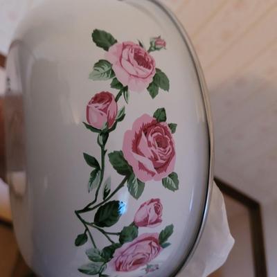 Cool unused 5 piece stacking flower metal bowl s3t