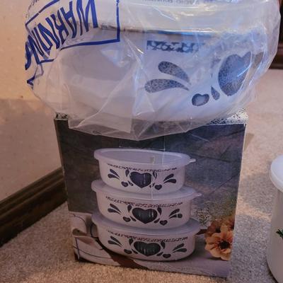Unused vintage canister sets
