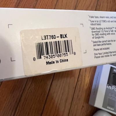 Earbud Headphones Lot - LG TonePro, InPods 12, Blackberry, Samsung