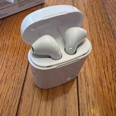 Earbud Headphones Lot - LG TonePro, InPods 12, Blackberry, Samsung