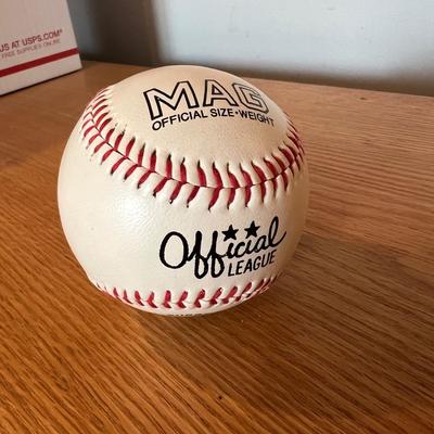 Jim Catfish Hunter Autographed Signed Baseball
