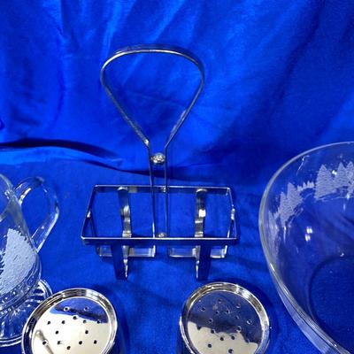 AVONS HOLIDAY LUMINARC WINTER SLEIGH RIDE GLASS AND SANTA SALT AND PEPPER SHAKERS
