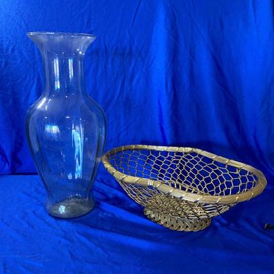 LARGE CLEAR VASE AND WEAVED WIRE BASKET
