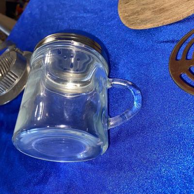 RETRO TIN BREAD BOX AND OTHER KITCHEN ITEMS