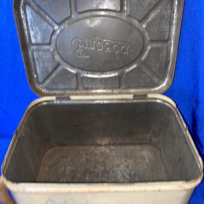 RETRO TIN BREAD BOX AND OTHER KITCHEN ITEMS
