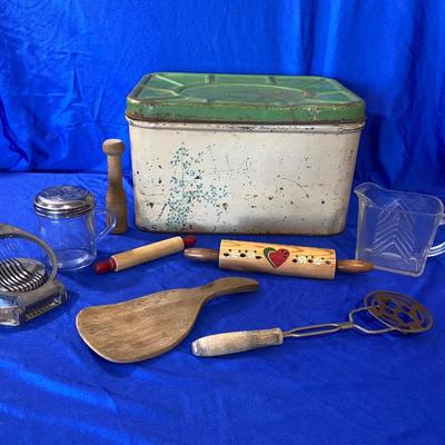 RETRO TIN BREAD BOX AND OTHER KITCHEN ITEMS
