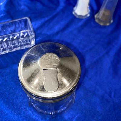 GLASS SERVING PIECES