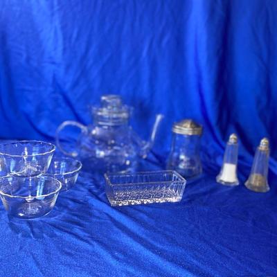 GLASS SERVING PIECES