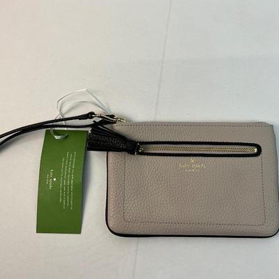 Lot D 181 NWT Kate Spade Pebbled Leather Tinie Chester Street Wristlet Wallet