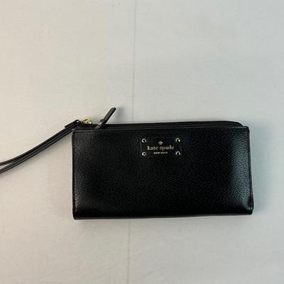 Lot D 189 NWT Kate Spade Layton Wellesley Black Leather Wallet
