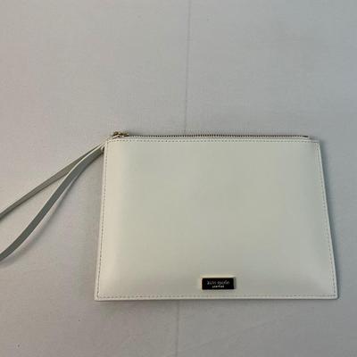 Lot D 191 NWT Kate Spade Harriet Turn Over A New Leaf Sweet Pea Clutch