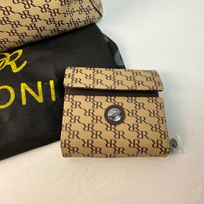 Lot D 193 NWT Rione Italy Signature Leather Handbag and Matching Wallet