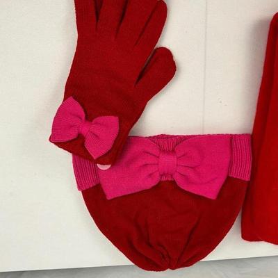 Lot D `198 Lord & Taylor Cashmere Sweater Ann Taylor Hat and Gloves NWT Betsy Johnson Wallet