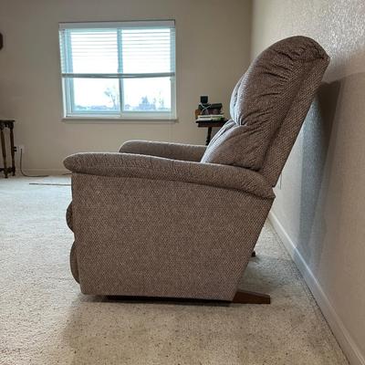 NICE LA Z BOY LAZY BOY RECLINER