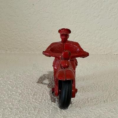 1930'S HUBLEY CAST IRON TOY MOTORCYCLE