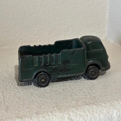 1937 AUBURN RUBBER CABOVER STAKE TRUCK & PLASTIC TRUCK W/TRAILER