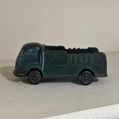 1937 AUBURN RUBBER CABOVER STAKE TRUCK & PLASTIC TRUCK W/TRAILER