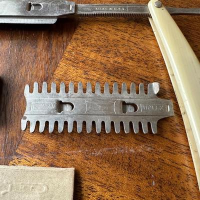 DURHAM DUPLEX STRAIGHT RAZOR WITH LEATHER STRAP