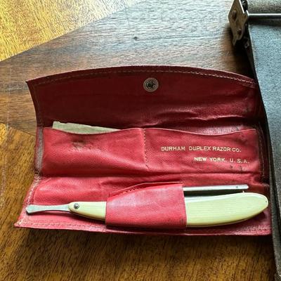 DURHAM DUPLEX STRAIGHT RAZOR WITH LEATHER STRAP