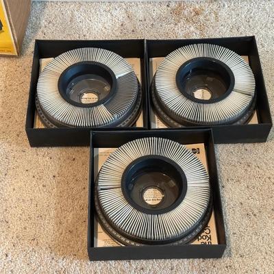 ARGUS 693 ELECTROMATIC SLIDE PROJECTOR W/VARIOUS SLIDES PLUS A PROJECTOR SCREEN