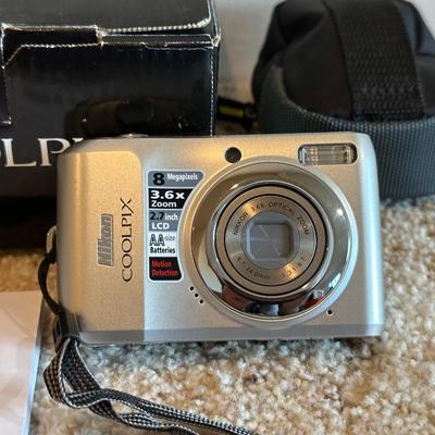 COOLPIX L19 DIGITAL CAMERA