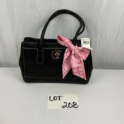 Lot E 208 NWT Vintage Coach Hampton Handbag with Pink Scarf