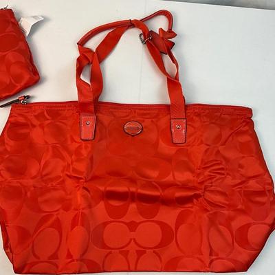 Lot E 213 NWT Coach Hot Orange Weekender Tote Set Wristlet and Keychain
