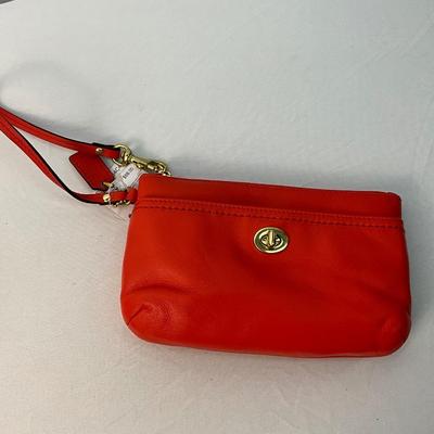 Lot E 213 NWT Coach Hot Orange Weekender Tote Set Wristlet and Keychain