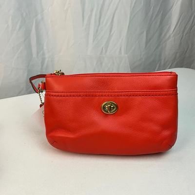 Lot E 213 NWT Coach Hot Orange Weekender Tote Set Wristlet and Keychain